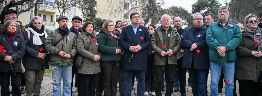 Uğur Mumcu Karanfiller İle Anıldı