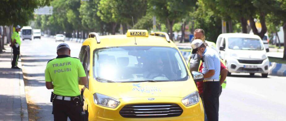 Ticari Taksilere Yönelik Denetimler Gerçekleştiriliyor