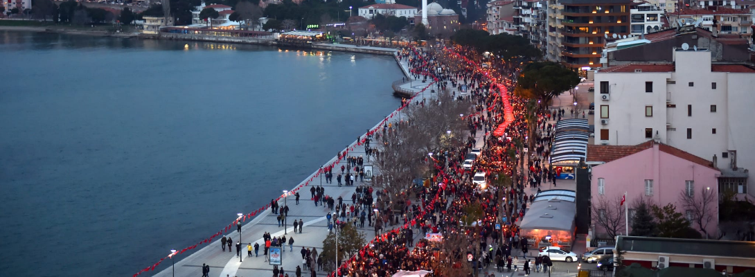 Kentliler 18 Mart Coşkusunu Fener Alayında Bir Arada Yaşadı