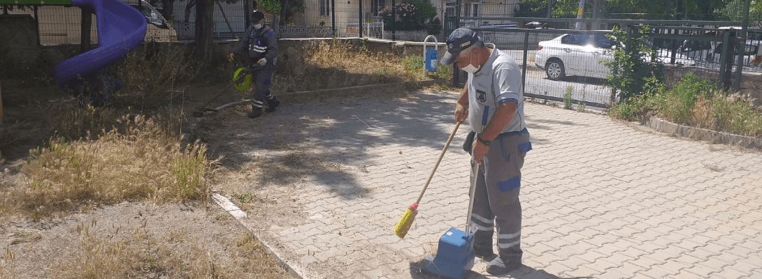 Okullarda Temizlik Çalışması Gerçekleştirildi