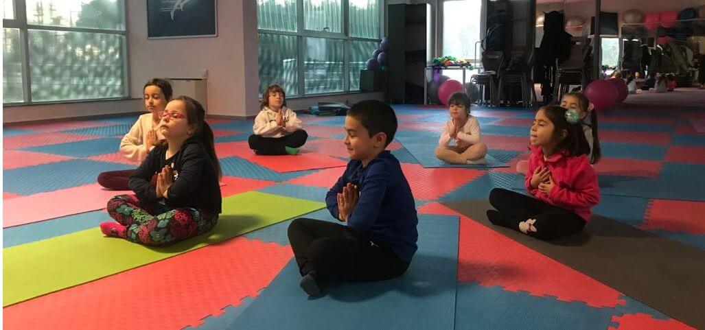 Çanakkale Belediyesi Çocuk Yogası Başladı