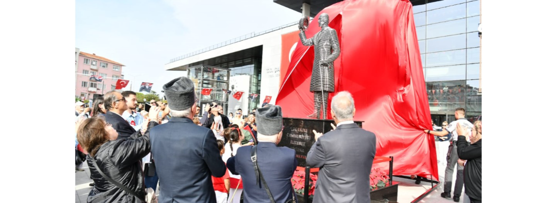 Yeni Meydanımıza Anlam Katan Atatürk Heykelinin Açılışı Gerçekleşti…