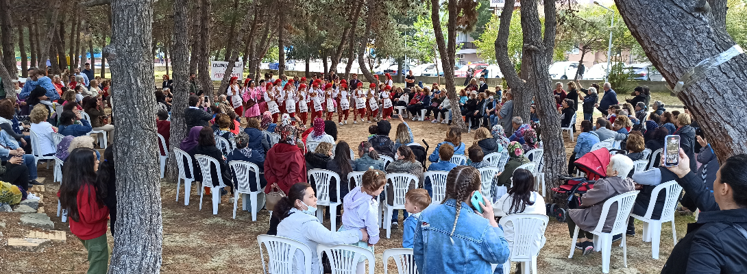 Cevatpaşa Mahallesi Muhtarlığı tarafından düzenlenen Hıdırellez Şenliği kentlilerden büyük ilgi gördü.