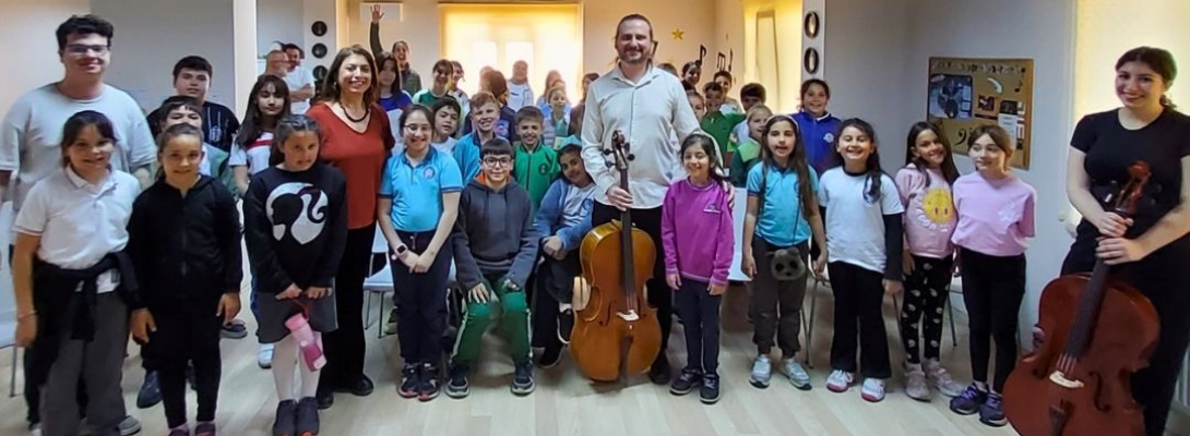 Çocuk Kültür Evi Çellist Ulaş Çabuk'u Ağırladı