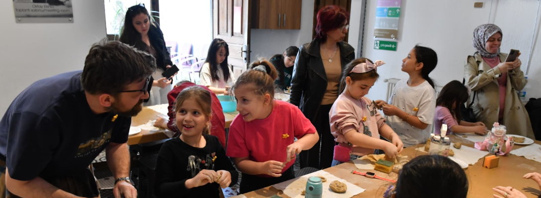 Çocuklar Seramik Atölyesinde Buluştu