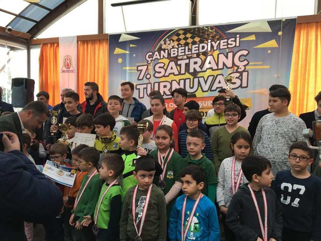 Çanakkale Belediyesporlu Satranççılar Çan Turnuvasında 3 Kupa 1 Madalya Kazandı