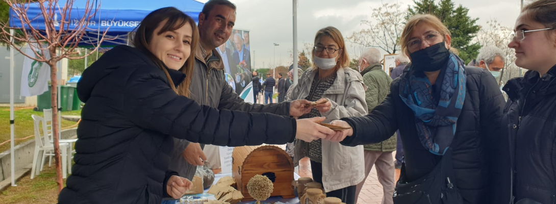 Tohum Sandığı'nın Atalık Tohumları İzmir'de Tanıtıldı