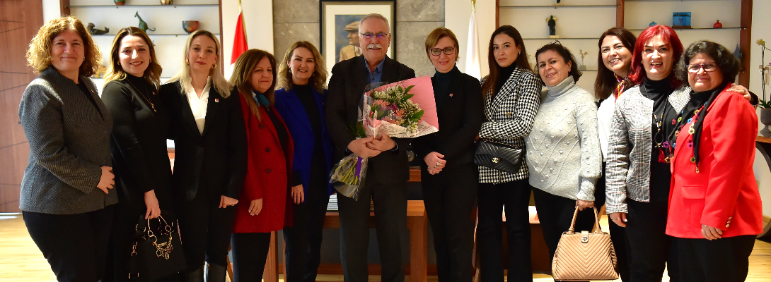 CHP Kadın Kolları Yönetimi'nden Başkan Gökhan'a Ziyaret
