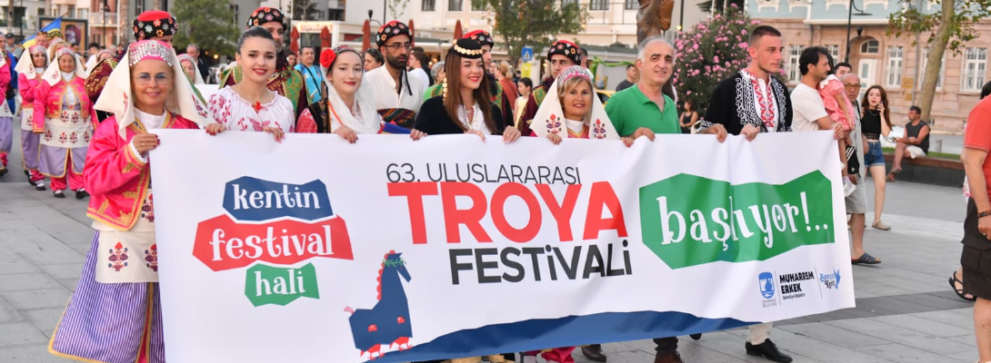 63. Uluslararası Troya Festivali Etkinlikleri Kortej ve Dans Festivali ile Başladı
