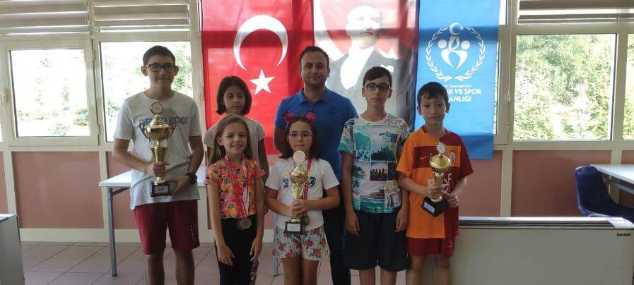Belediyespor Satranç Oyuncularından Zafer Turnuvasında Büyük Başarı