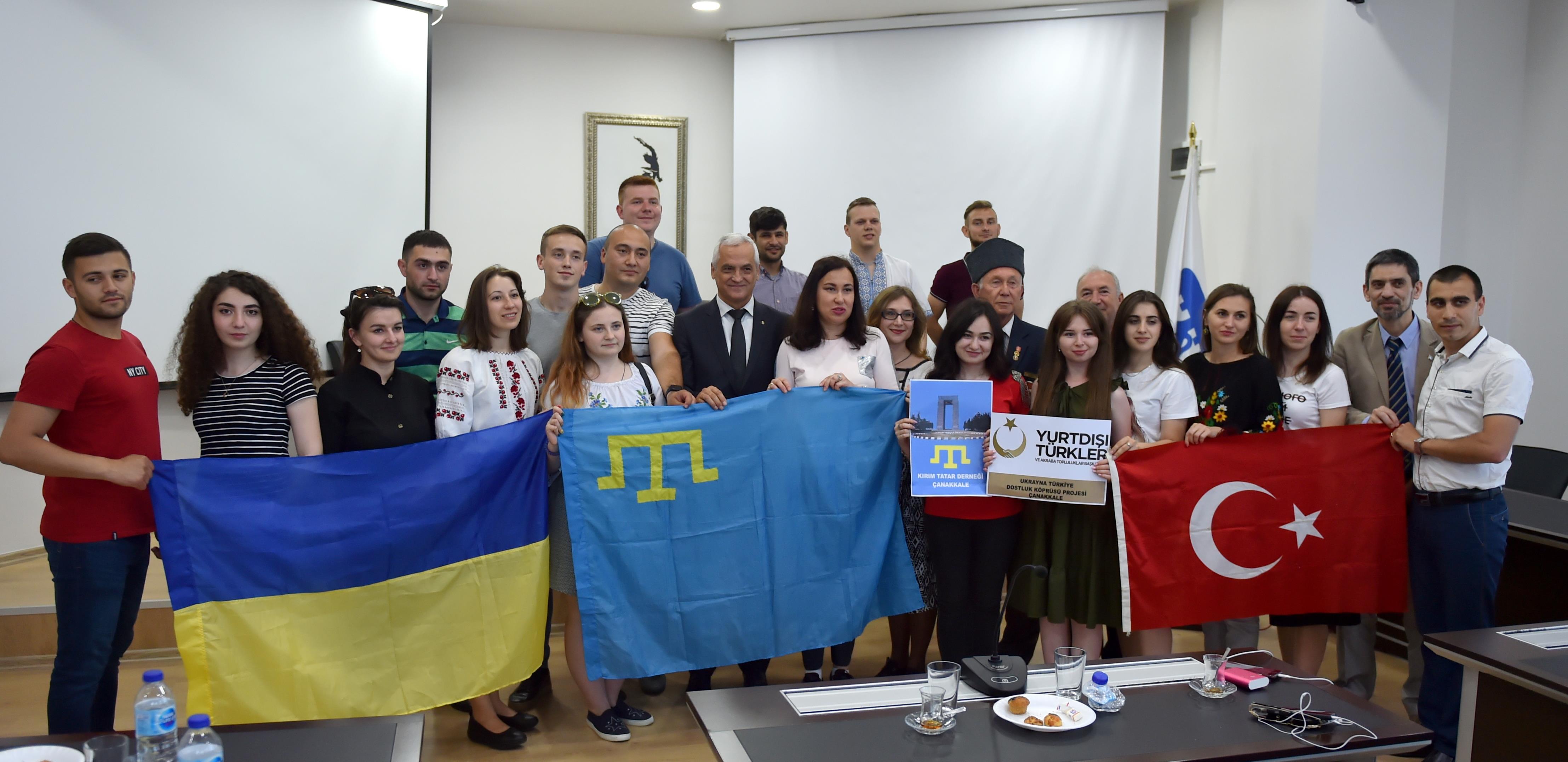 Kırım Tatar ve Ukraynalı Gençlerden Çanakkale Belediyesine Ziyaret