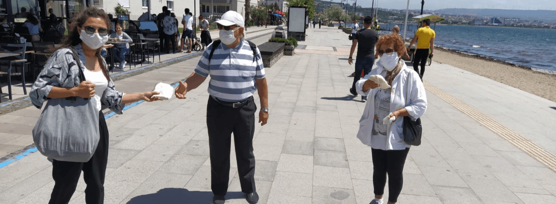 Çanakkale Belediyesinden Kıdemli Kentlilere Kahve İkramı