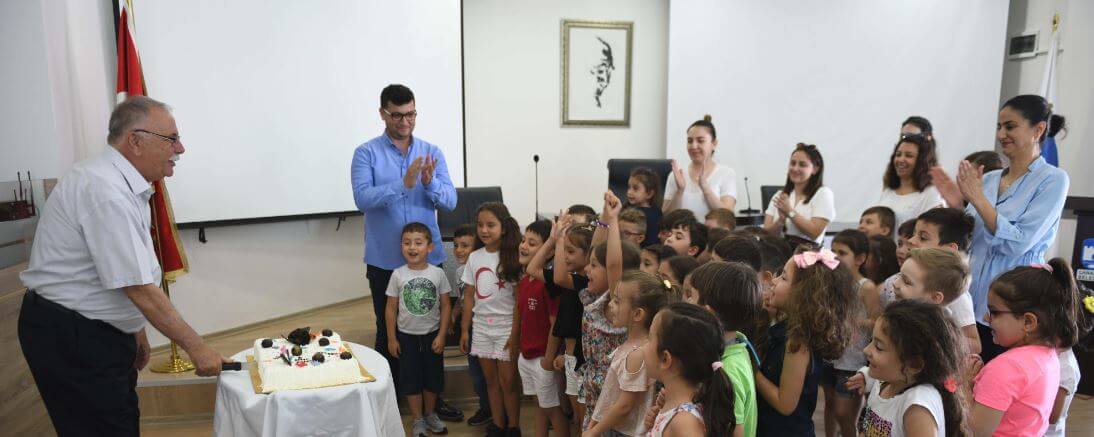 Ata'm Kreş'in Çocukları Mezuniyet Heyecanı Yaşıyor