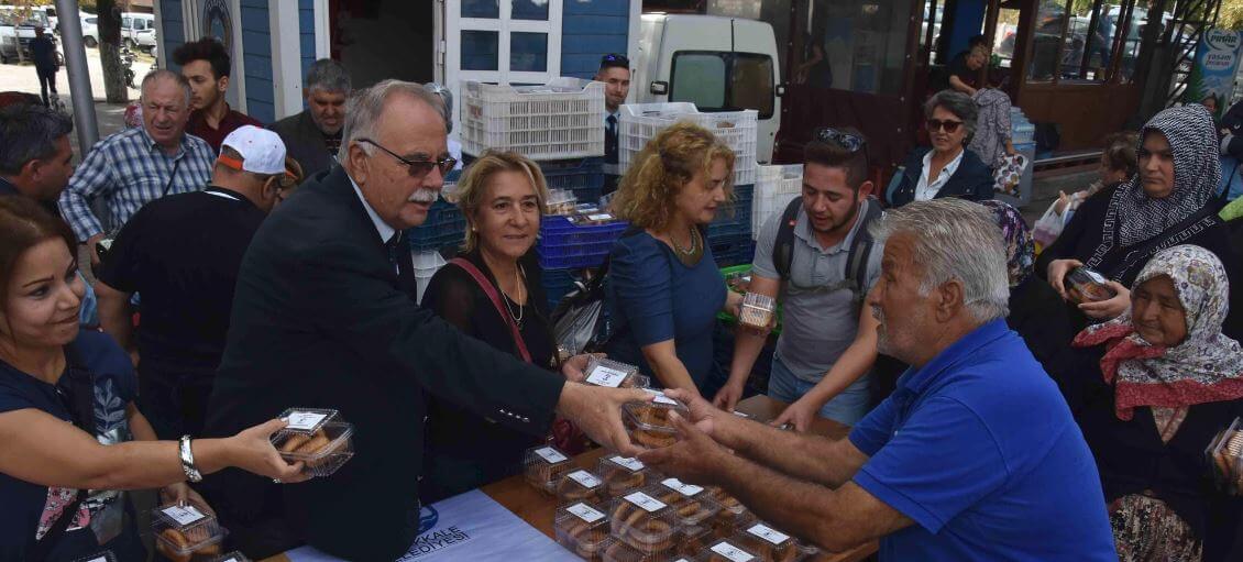 Çanakkale Belediyesinden Kentlilere Kandil Simidi İkramı…