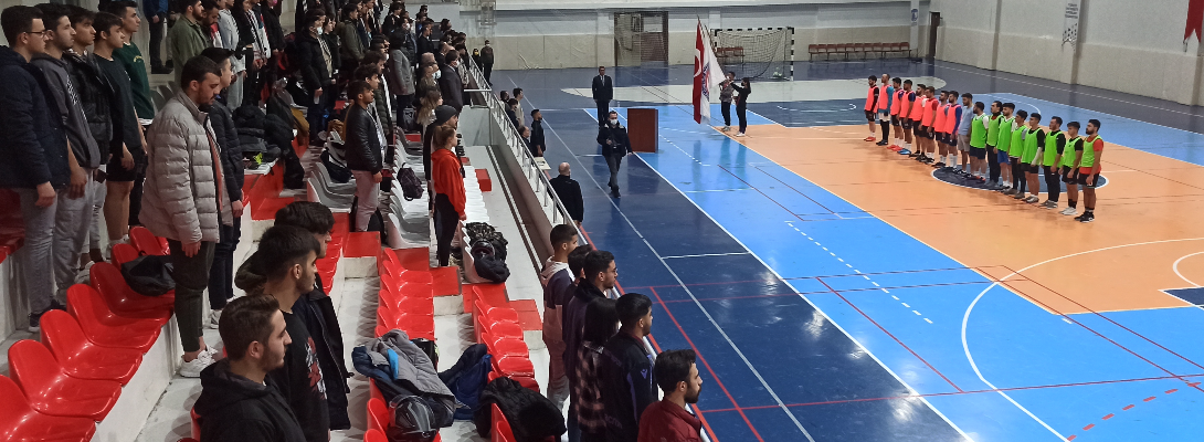 Belediye Başkan Vekilimiz M. İrfan Mutluay “Bağımlı Olma, Sporcu Ol” Futsal Turnuvasının açılışına katıldı